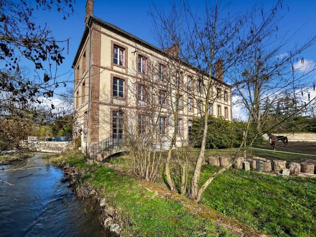 a VENDRE Ensemble immobilier de 480m2 480m² Verneuil sur Avre