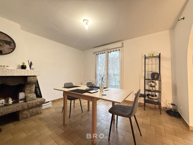 A Vendre Ensemble Immobilier 151 M2 3 Logements Loués C. 151m² Sulniac