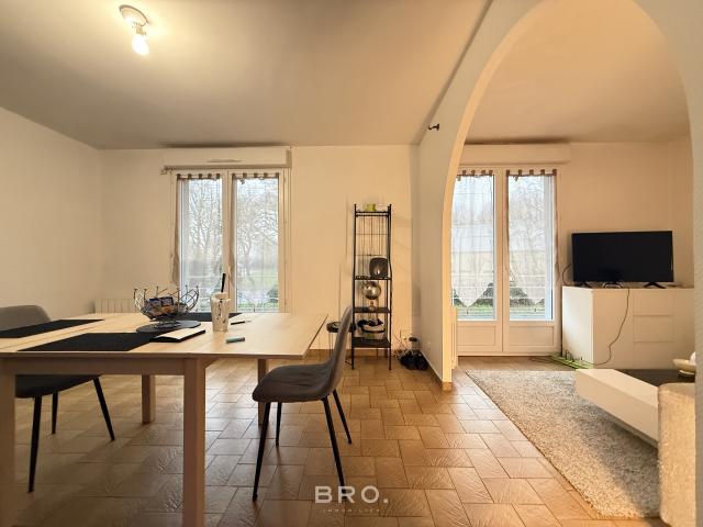 A VENDRE ENSEMBLE IMMOBILIER 151 M2 3 LOGEMENTS LOUÉS CENTRE SULNIAC
