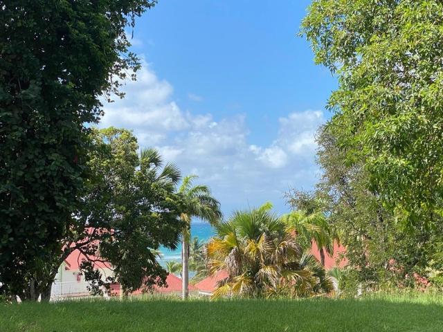 A VENDRE ENSEMBLE RARE DE 2 STUDIOS COMMUNICANTS – BORD DE MER SAINTE ANNE