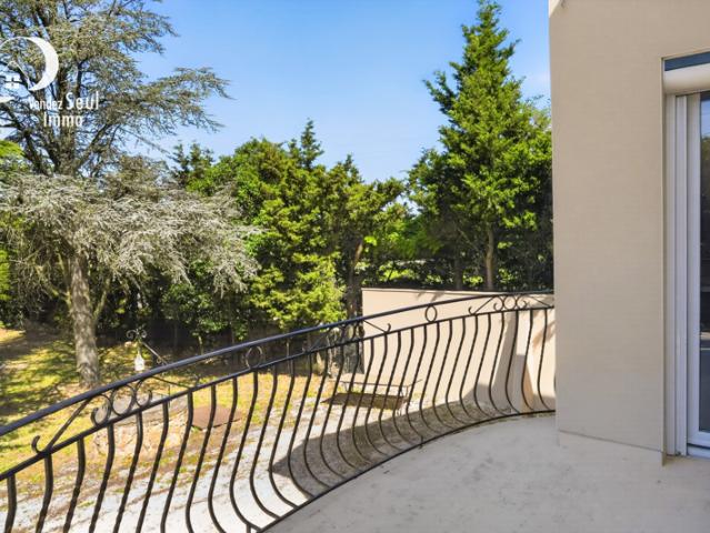 A Vendre entre Particuliers Villa Saint Paul Trois Châte
