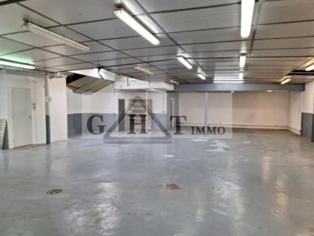 A VENDRE ENTREPOT BUREAU SAINT MAUR