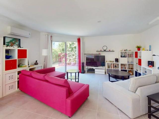 A VENDRE ESTANTENS Maison T4 de plain pied avec jardin paysa