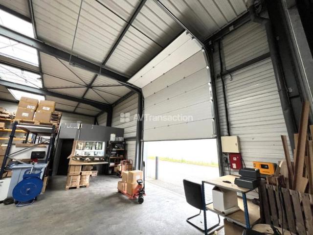 A vendre, Evreux 27000 entrepot local, 1090 m2