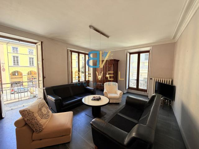 À VENDRE EXCLUSIVITÉ 73 SAINT JEAN DE MAURIENNE HYPERCENTRE APPARTEMENT T3 90,79 m2 BALCON