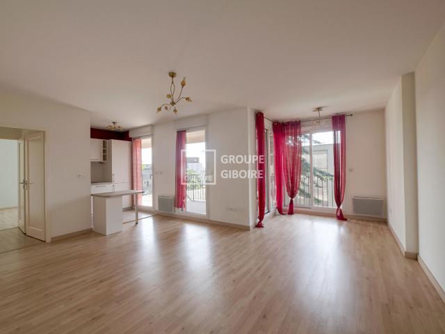 A VENDRE EXCLUSIVITE AGENCE GIBOIRE TYPE 3 DE 67.73m2 AVEC GARAGE FERME EN SOUS SOL