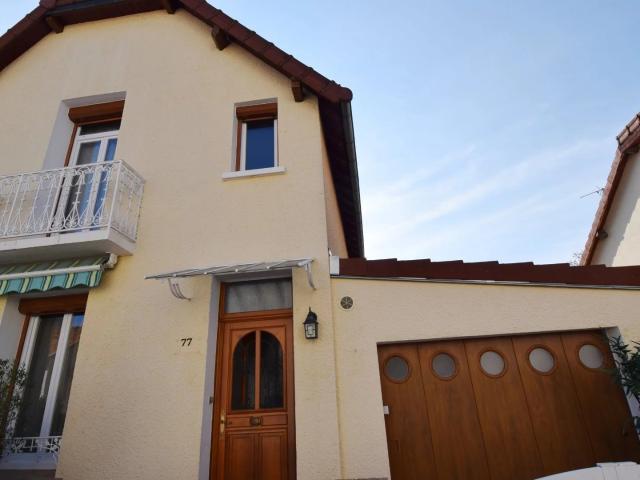 À VENDRE EXCLUSIVITÉ Maison de ville rénovée quartier des Gr