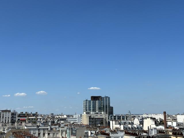 A vendre F3 transversal avec terrasse et balcon les Hesperides de Vaugirard