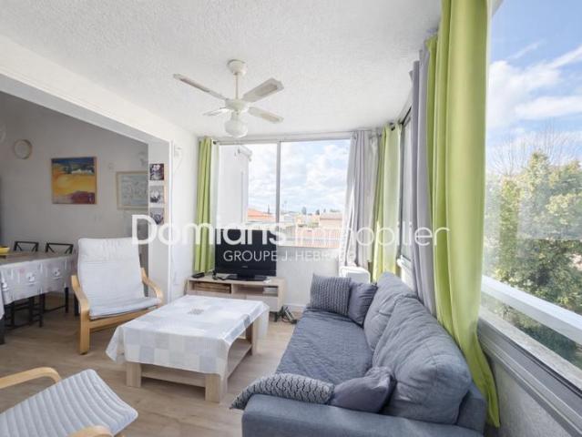 A VENDRE F2 + MEZZANINE 60 m2 UTILES PISCINE 6 COUCH
