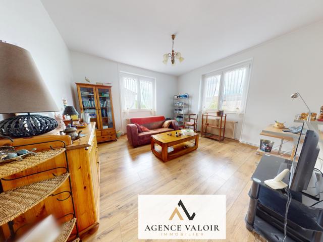 À vendre F2 rénové avec garage Mulhouse Nord Est