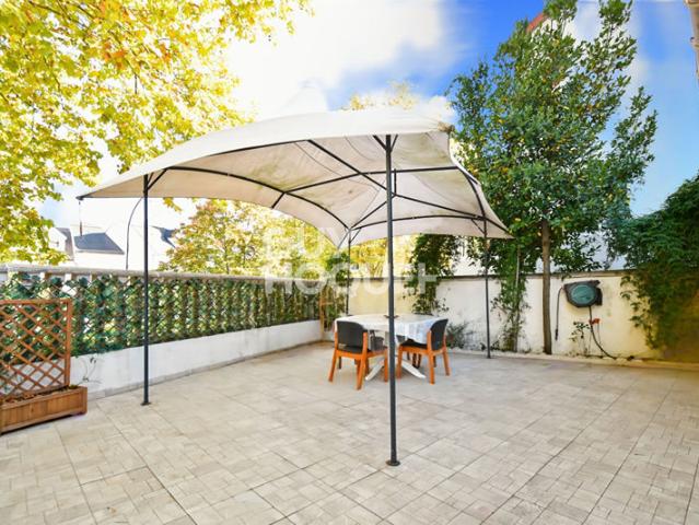A vendre Fontenay sous Bois ? Maison familiale surélevée avec terrasse et garage