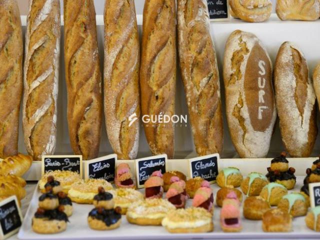 A VENDRE FONDS DE COMMERCE 400 M2