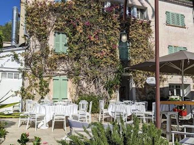A VENDRE FONDS DE COMMERCE RESTAURANT CHAMBRES D Hôte BAR BRASSERIE OPIO 06