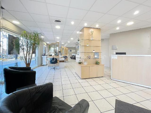 À VENDRE – Fonds de commerce Salon de Coiffure Rueil Malmaison