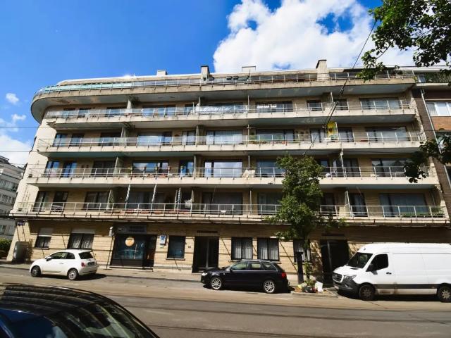 à vendre Garage Molenbeek Saint Jean Chauss?e de Gand