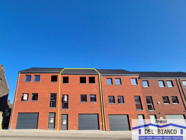 À vendre: Gros œuvre fermé Lot 2 avec fort potentiel !