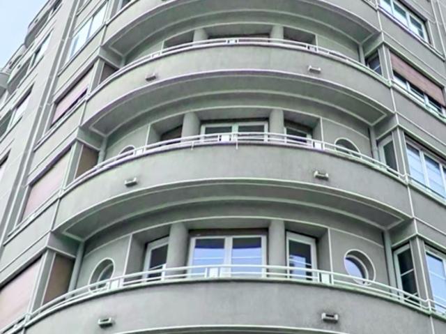 À VENDRE GRAND T7 DE 133 m2 AVEC 3 BALCONS COEUR DE GRENO