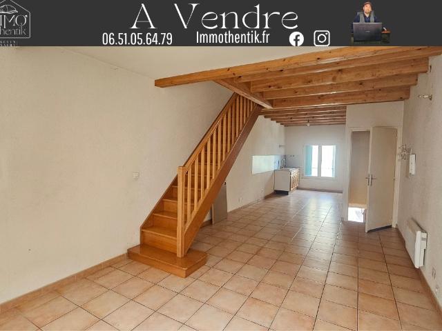 À vendre: Grand duplex lumineux au cœur de Vias