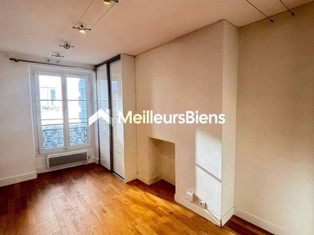 A VENDRE Grand studio avec coin chambre 25m2 Paris 12 Gare de Lyon
