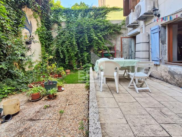 À VENDRE Grand Studio de 45 m² avec Jardin Privatif de 35 m²