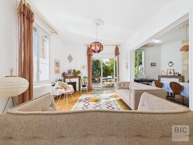 A vendre grande et belle maison familiale avec garage et ext. 175m² Bordeaux