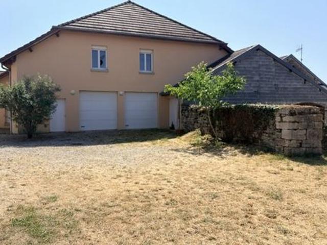 A VENDRE GRANFONTAINE MAISON 167 M² Habitables 357 M² Aménageables 1626 M² TERRAIN 369 000 