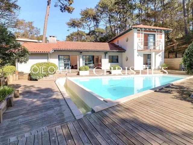 À vendre Hossegor Villa avec vue sur le lac