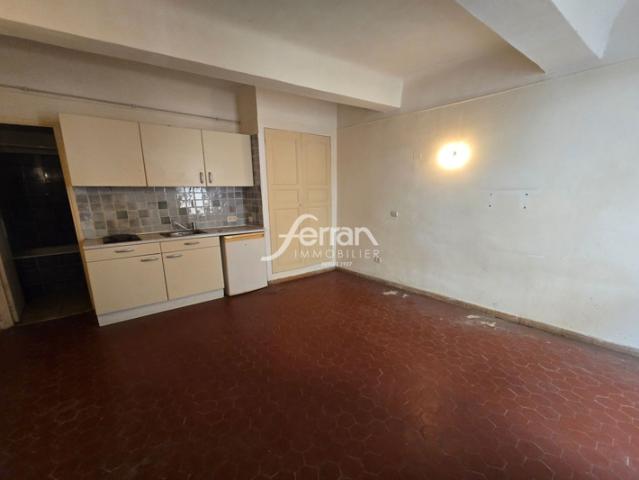 À vendre idéal investisseur Studio à Salernes