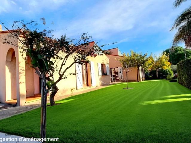 À VENDRE IDEAL POUR FAMILLE PLURI GENERATIONS SPECIAL INVESTISSEUR CHAMBRE D'HOTES