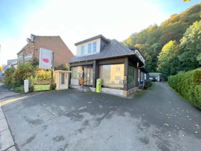 à vendre Immeuble mixte Wépion