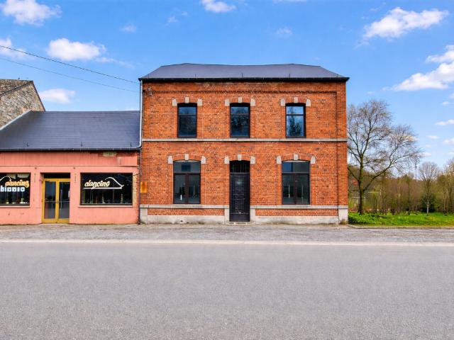 à vendre Immeuble mixte Yves Gomezée