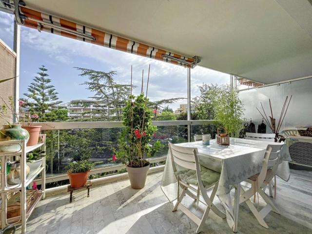 A vendre Juan les Pins Rostagne residence Mas de Tanit 2 pièces