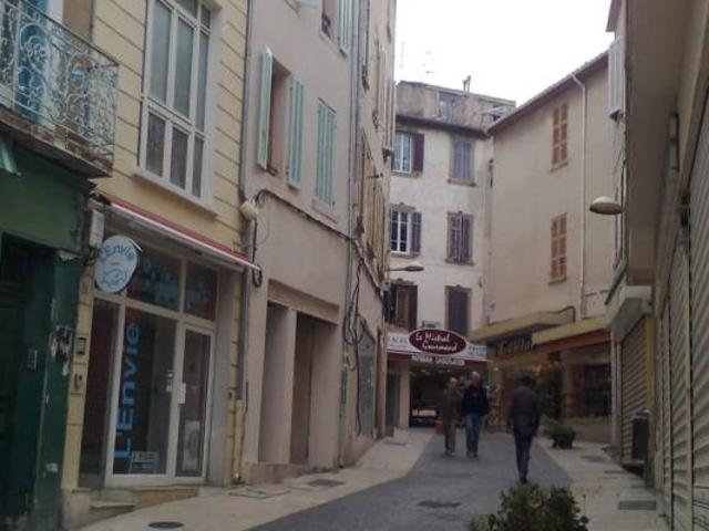 A VENDRE LA CIOTAT IMMEUBLE