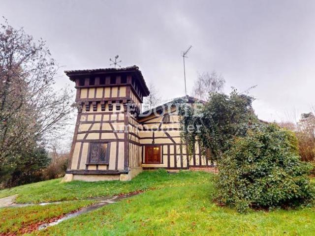 A VENDRE LA NEUVILLE AUX BOIS Maison de caractère en colombages