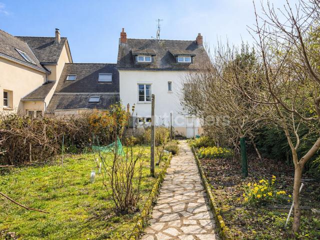 A VENDRE LAVAL Maison