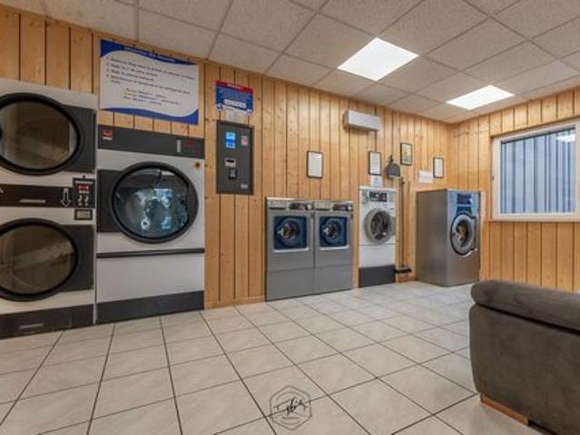 À vendre – Laverie automatique & Dogwash à Rettel