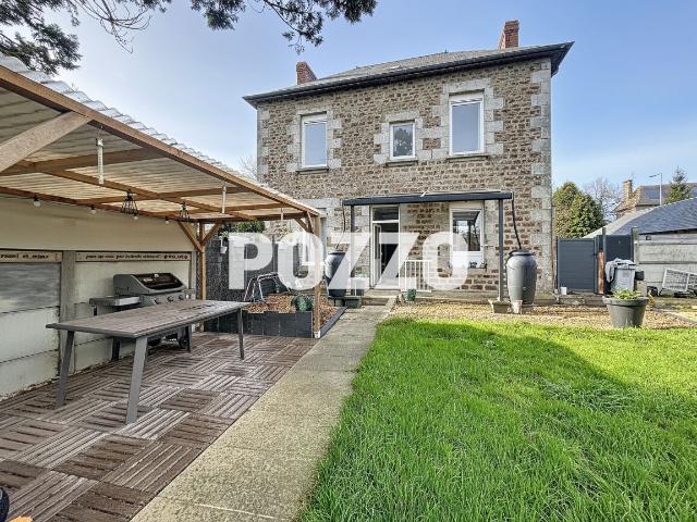 A vendre Le Teilleul Maison 5 pièce s 101.27 m2 Pompe à chaleur Jardin Proximité des services