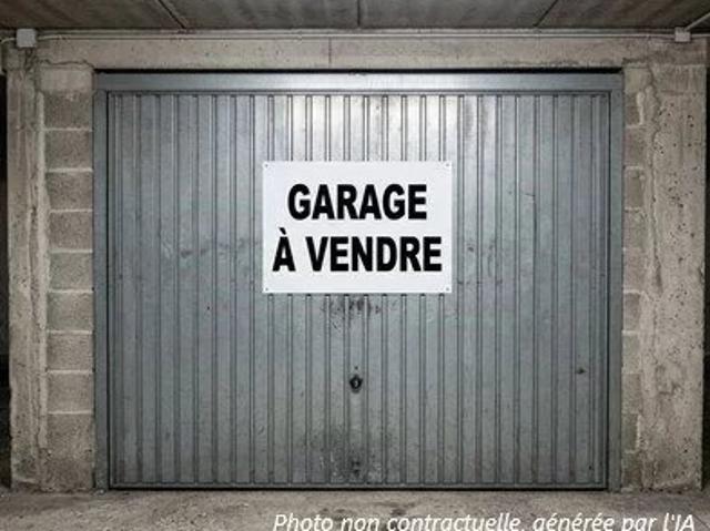 A Vendre Le Cap d'Agde centre port Garage de 5m x 2,66m