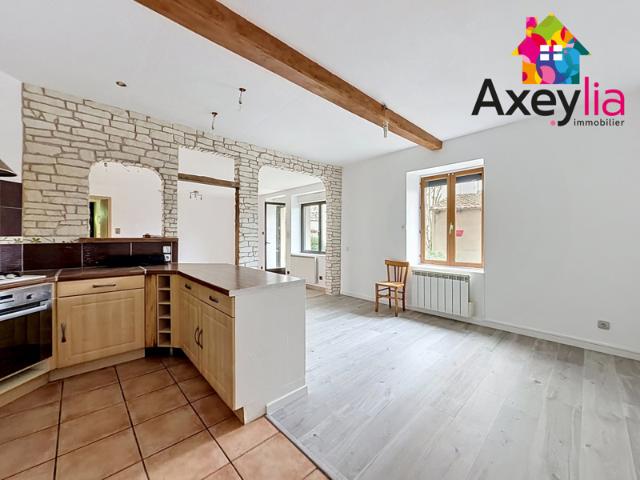A VENDRE LE COTEAU APPARTEMENT EN REZ DE JARDIN AVEC DEU