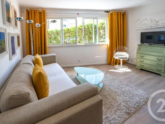 À vendre Le Lavandou: Studio cabine de 36 m² au calme et tr. 36m² Le Lavandou