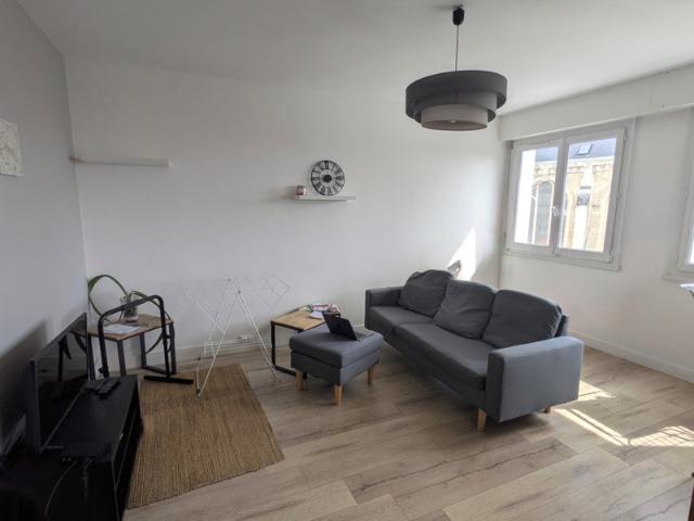 A VENDRE LE MANS APPARTEMENT 3 CHAMBRES PARKING