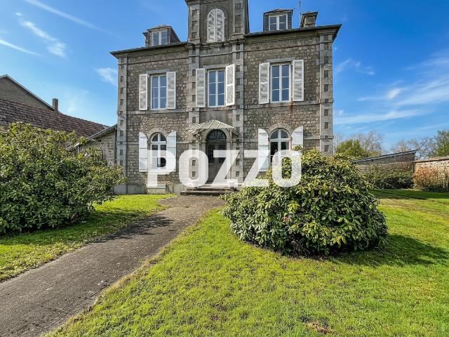 A vendre Le Neufbourg Maison de caractère 8 pièce s 171.4 m2