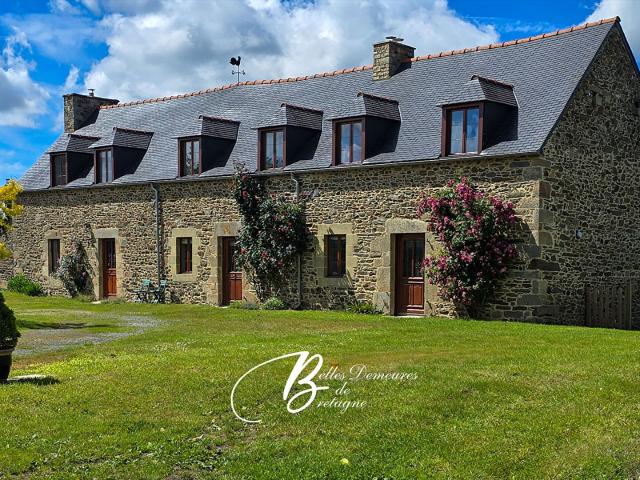 A vendre longère en pierre avec ses deux gites Ruca 217m² Ruca
