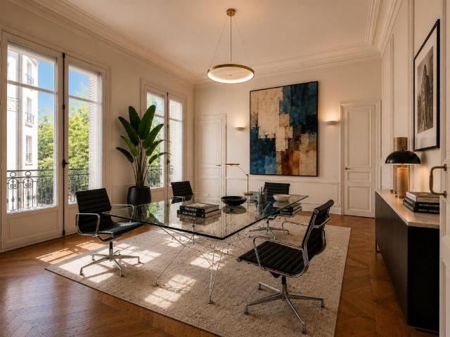 A VENDRE LOCAL A DESTINATION COMMERCIALE ET USAGE DE BUREAUX