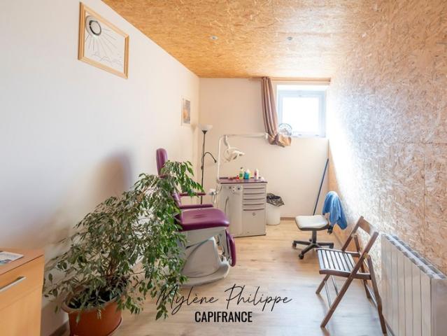 À VENDRE – Local commercial 111 m² – Saint Bonnet en Champsaur 05500
