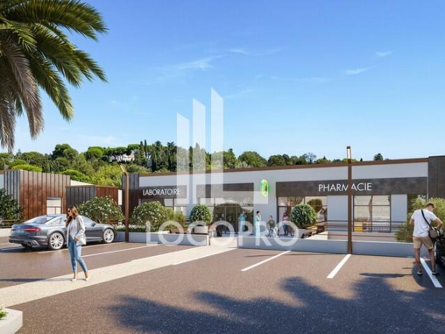 A VENDRE LOCAL COMMERCIAL 271 M2 BIOT