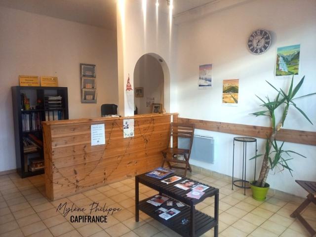 À Vendre – Local commercial 71 m² SAINT BONNET EN CHAMPSAUR !