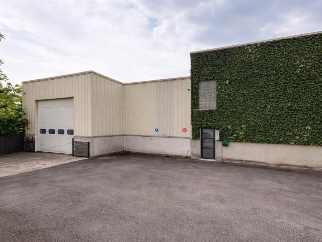 À VENDRE Local d’activité avec dépôt, bureaux et logement de fonction