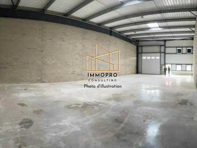 A VENDRE / LOCAL D'ACTIVITE NEUF 162 M2 / ESLETTES AXE ROUEN DIEPPE
