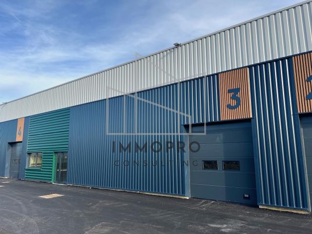 A VENDRE / LOCAL D'ACTIVITES 430 M2 / ROUEN SUD AXE A13